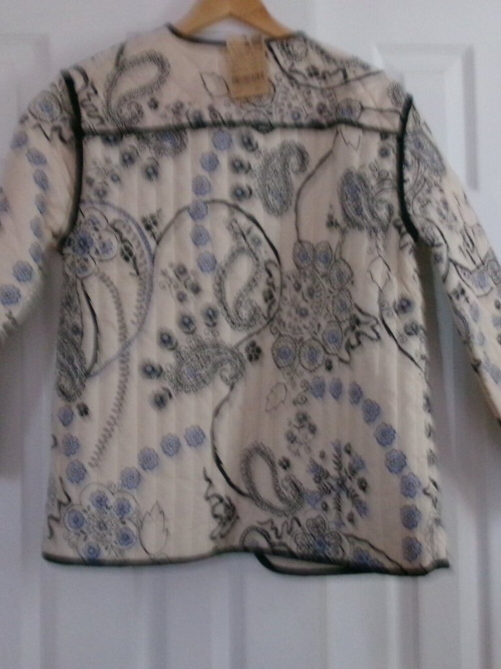 JACKET - Picture 2 of 2